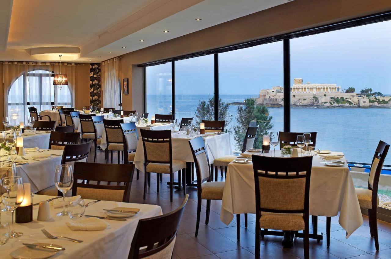 Hotel Corinthia St George'S Bay Saint Julian's Exteriér fotografie The Phoenicia restaurant