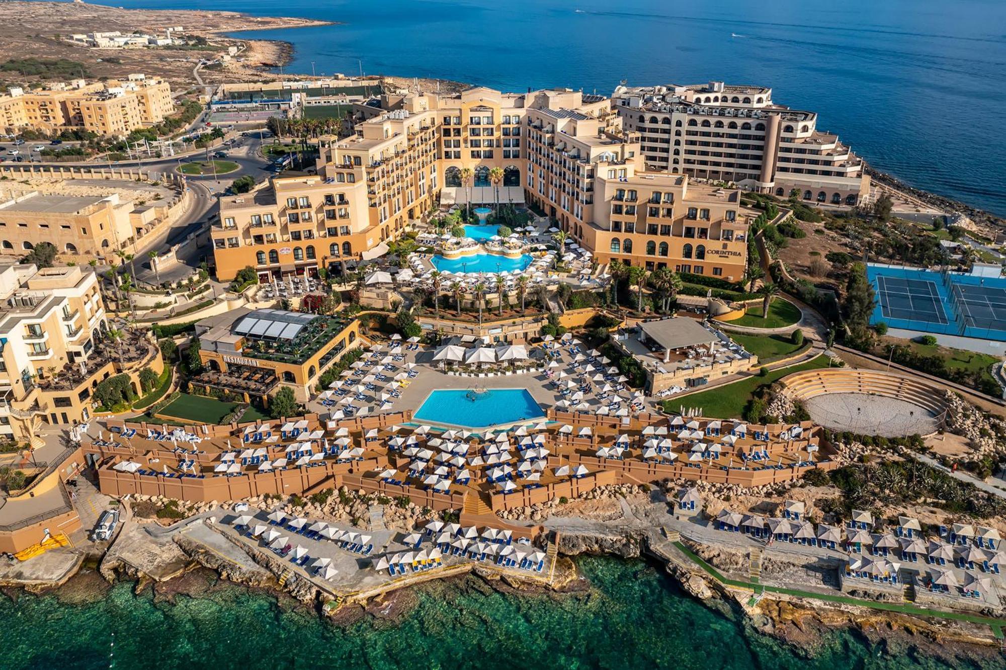 Hotel Corinthia St George'S Bay Saint Julian's Exteriér fotografie The St George's Bay Hotel