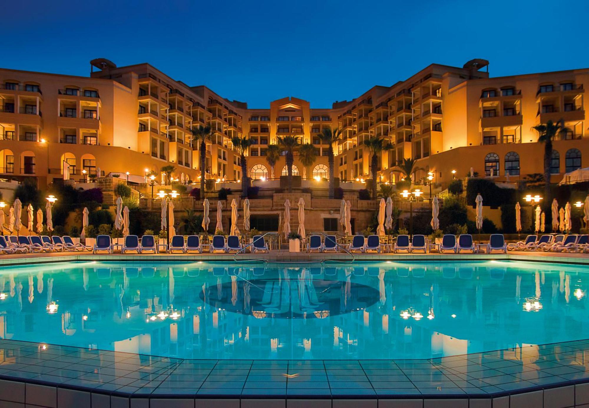 Hotel Corinthia St George'S Bay Saint Julian's Exteriér fotografie The Royal Hotel